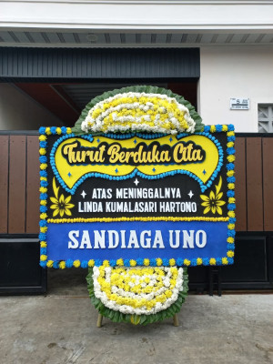 Papan Bunga Duka di Kalapanunggal